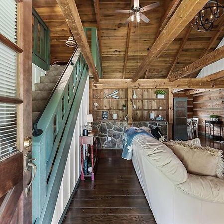 Rustic Cabin, Dock, Firepit, Kayaks & Games Winchester エクステリア 写真