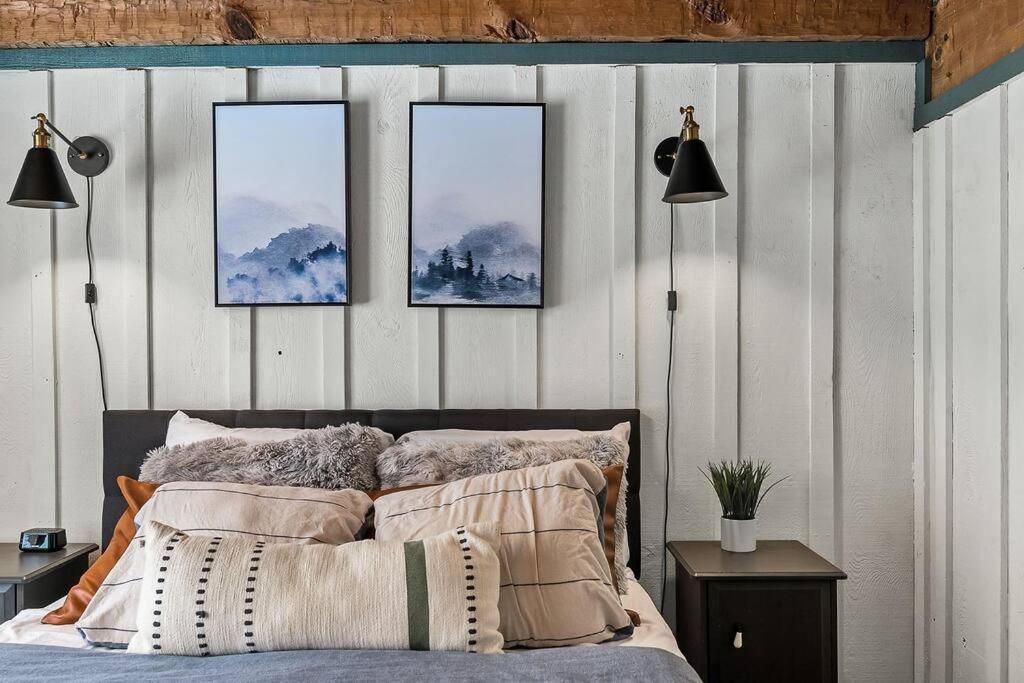 Rustic Cabin, Dock, Firepit, Kayaks & Games Winchester エクステリア 写真