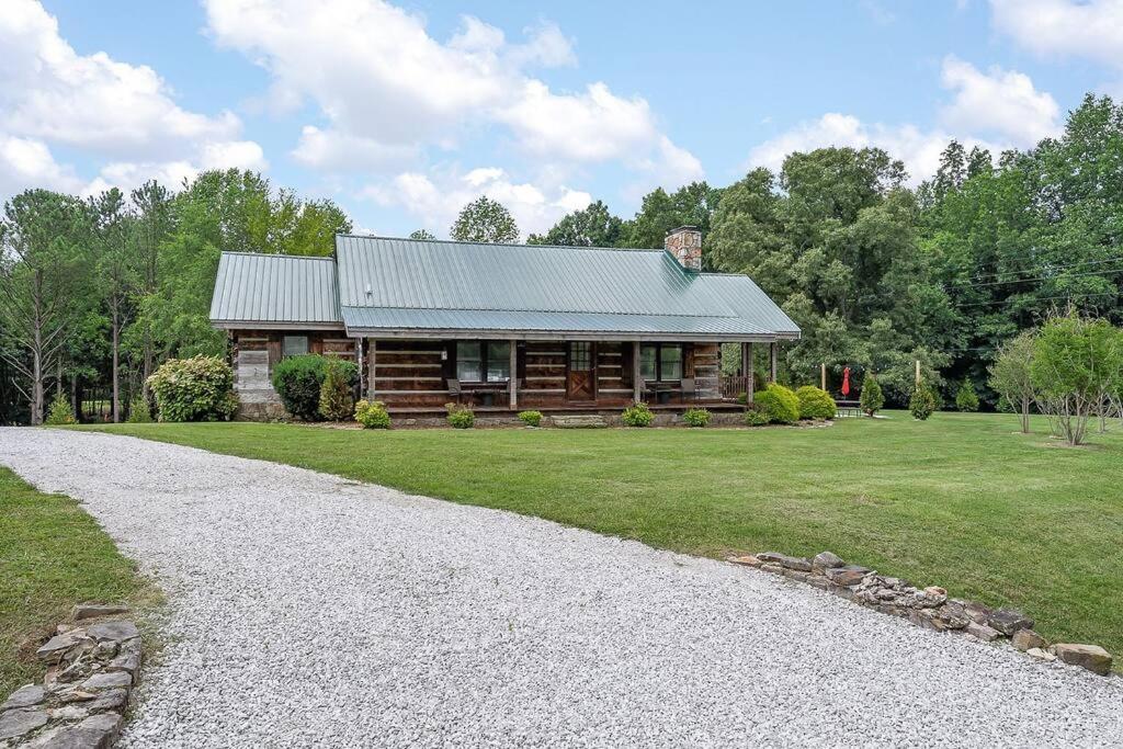 Rustic Cabin, Dock, Firepit, Kayaks & Games Winchester エクステリア 写真